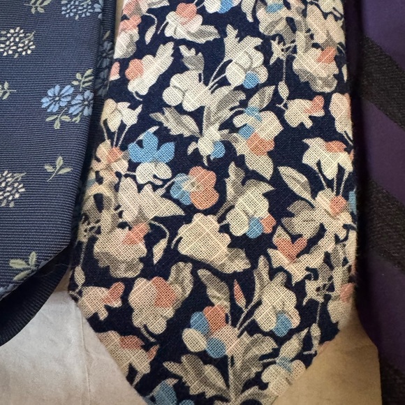 Classy Lot of Three JF Ferrar 58” Stylish Men’s Ties - Picture 7 of 16